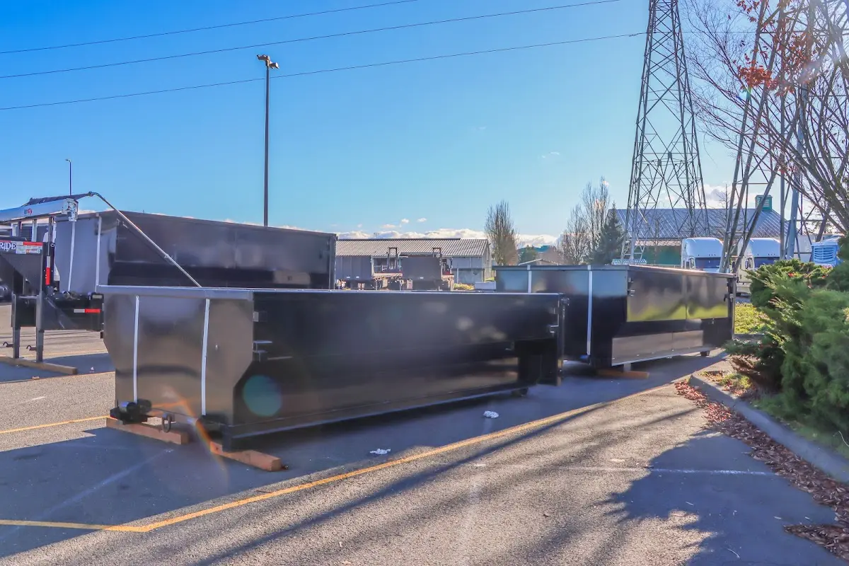 Professional dumpster rental and junk removal service in Edgewater